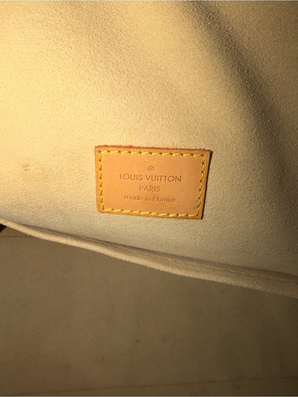 Authentic Louis Vuitton Manhattan GM - Picture 14 of 15
